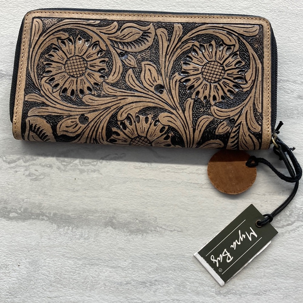 NWT Myra wallet